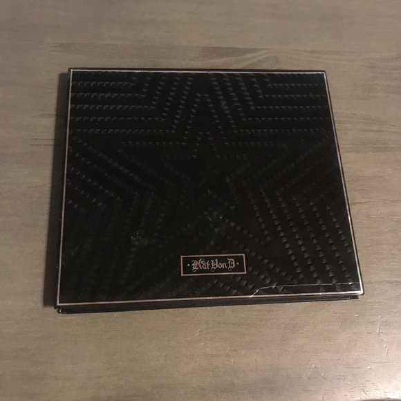 Limited Edition KVD Star Studded Palette - Picture 3 of 3